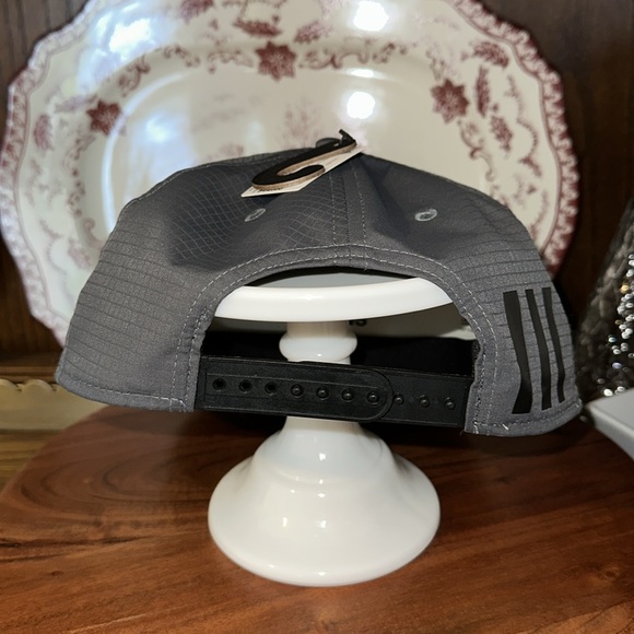 Adidas SnapBack Hat - Picture 4 of 6